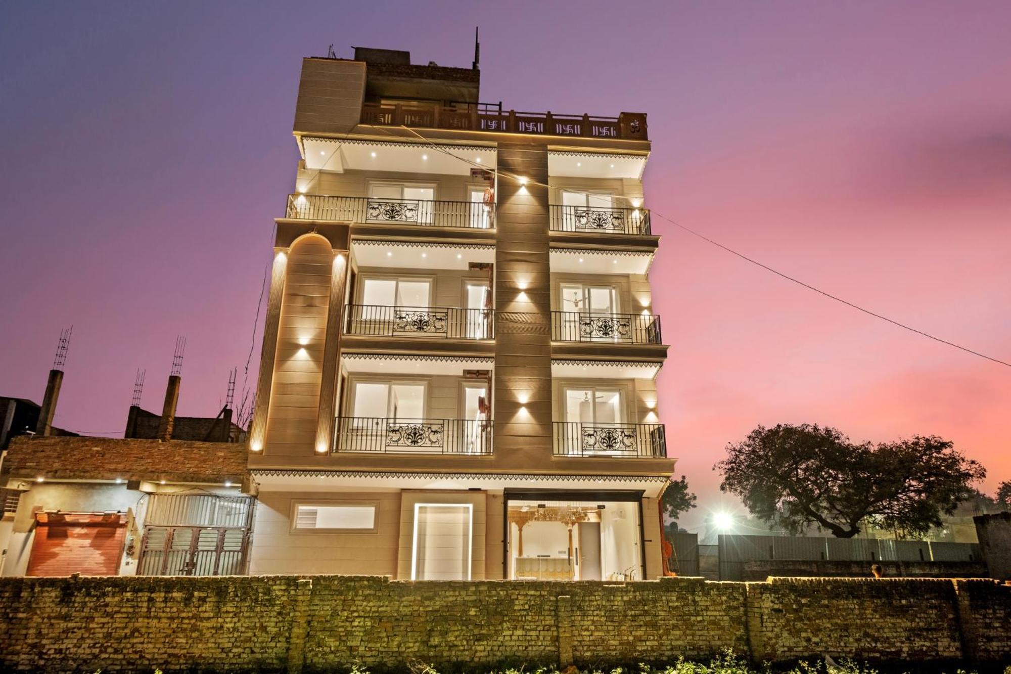 Готель Hari Om Residency 800 Meters From Ram Mandir Ayodhya Екстер'єр фото